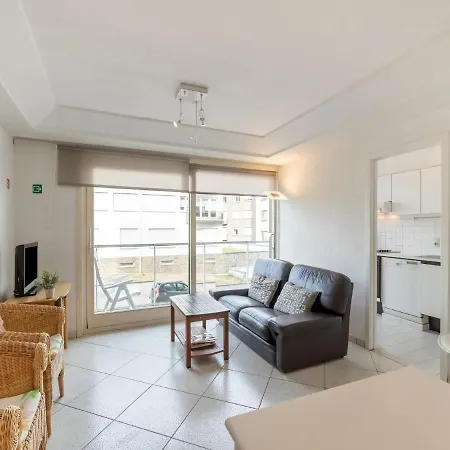 아파트 Pleasant In With Balcony *